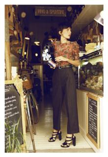 Elena Anaya feet photo thumbnail