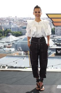 Elena Anaya feet photo thumbnail