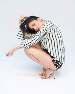 Elena Anaya feet photo thumbnail