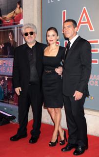 Elena Anaya feet photo thumbnail