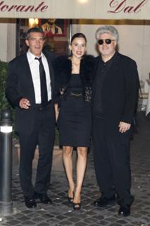 Elena Anaya feet photo thumbnail