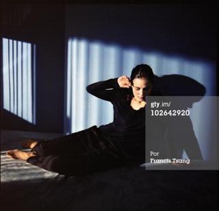 Elena Anaya feet photo thumbnail