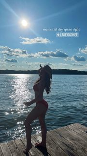Elena Arenas feet photo 1