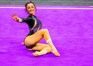Elena Arenas feet photo 6