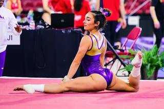 Elena Arenas feet photo 3