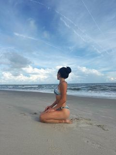 Elena Arenas feet photo 6