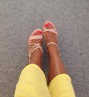 Elena Asimakopoulou feet photo 11