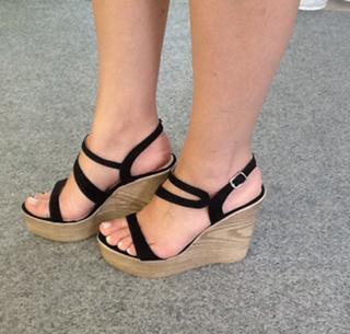 Elena Asimakopoulou feet photo 14