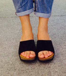 Elena Asimakopoulou feet photo 20