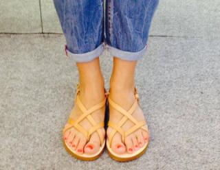 Elena Asimakopoulou feet photo 13
