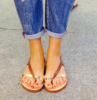 Elena Asimakopoulou feet photo 2