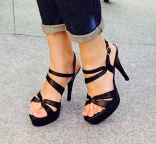 Elena Asimakopoulou feet photo 1