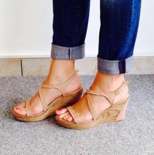 Elena Asimakopoulou feet photo 20