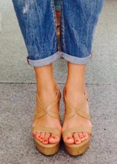 Elena Asimakopoulou feet photo 16