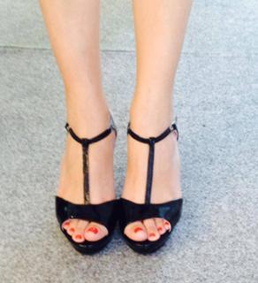 Elena Asimakopoulou feet photo 13