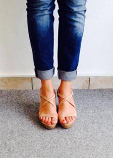 Elena Asimakopoulou feet photo 5