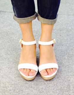 Elena Asimakopoulou feet photo 20