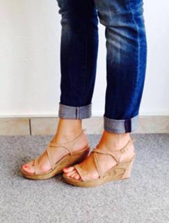 Elena Asimakopoulou feet photo 17