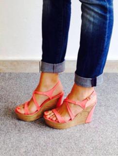 Elena Asimakopoulou feet photo 15
