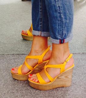 Elena Asimakopoulou feet photo 8