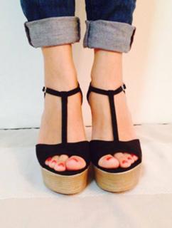 Elena Asimakopoulou feet photo 5