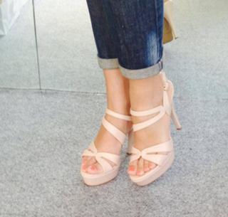 Elena Asimakopoulou feet photo 4