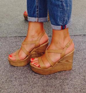 Elena Asimakopoulou feet photo 20