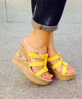 Elena Asimakopoulou feet photo 18