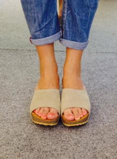 Elena Asimakopoulou feet photo 14