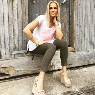 Elena Asimakopoulou feet photo 6