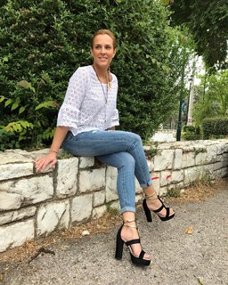 Elena Asimakopoulou feet photo 5