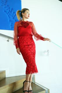 Elena Barolo feet photo thumbnail