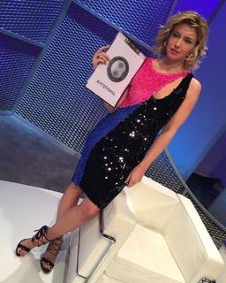 Elena Barolo feet photo thumbnail