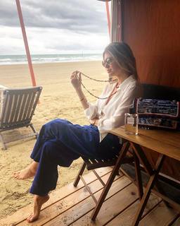 Elena Barolo feet photo thumbnail