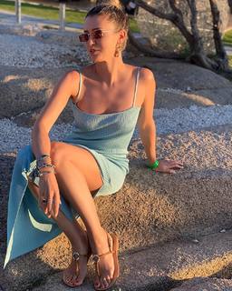 Elena Barolo feet photo thumbnail