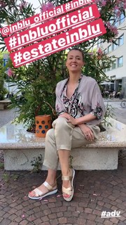 Elena Barolo feet photo thumbnail