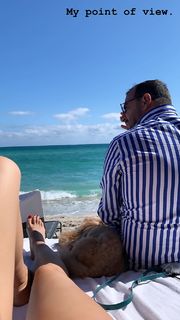 Elena Barolo feet photo thumbnail