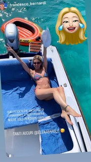 Elena Barolo feet photo thumbnail