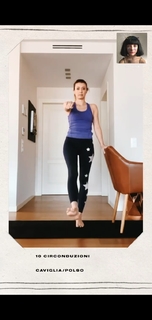 Elena Barolo feet photo thumbnail