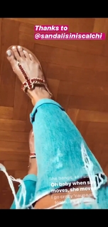 Elena Barolo feet photo thumbnail