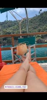 Elena Barolo feet photo thumbnail