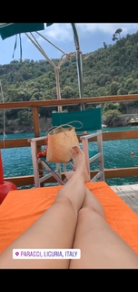 Elena Barolo feet photo thumbnail