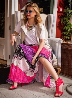 Elena Barolo feet photo thumbnail