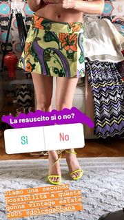 Elena Barolo feet photo thumbnail