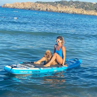 Elena Barolo feet photo thumbnail