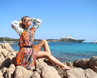 Elena Barolo feet photo thumbnail