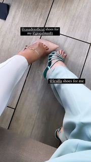 Elena Barolo feet photo thumbnail