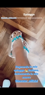 Elena Barolo feet photo thumbnail