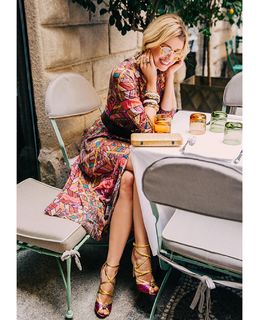 Elena Barolo feet photo thumbnail