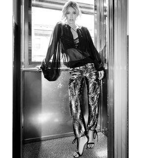 Elena Barolo feet photo thumbnail